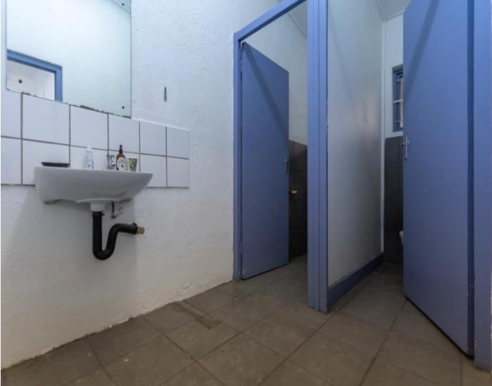 To Let commercial Property for Rent in Wynberg Western Cape